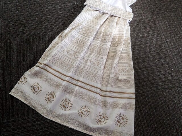 ★受注製作★90㎝まで★エキゾチックな金泥のブロックプリント★インドの風をあなたに★の画像1枚目