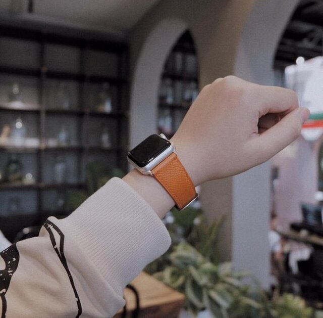 高級革使用のApple Watchベルト 時計ベルト オレンジ レザー 腕時計 革