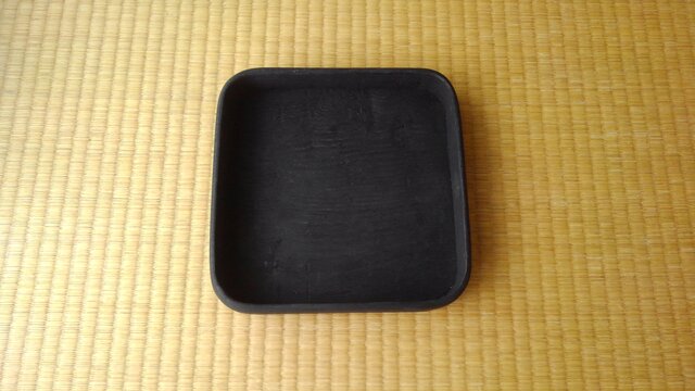 深い盆(黒)の画像1枚目