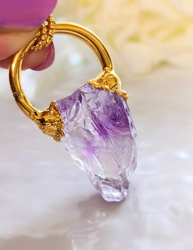 ローズ ド フランス アメジスト原石 ネックレス | iichi 日々の暮らし