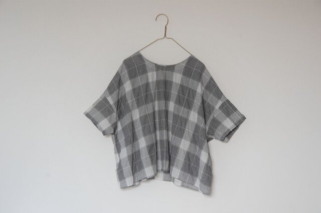 シャーリングシンプルTシャツブラウス グレーの画像1枚目