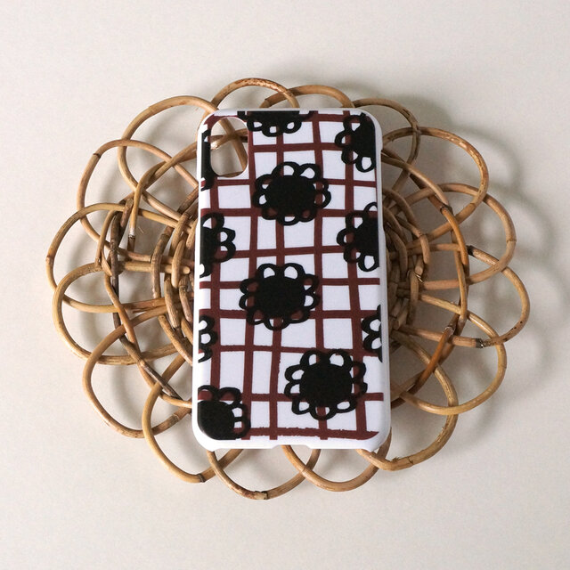 【iPhone/Android】表面のみ印刷*ハード型*スマホケース「flower check ( brown×black )」の画像1枚目