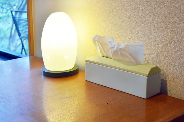 ティッシュケース Slim 白 陶器 磁器 おしゃれでモダンなデザイン