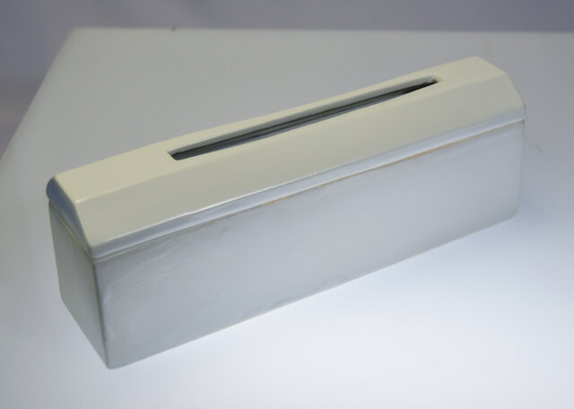 ティッシュケース Slim 白 陶器 磁器 おしゃれでモダンな