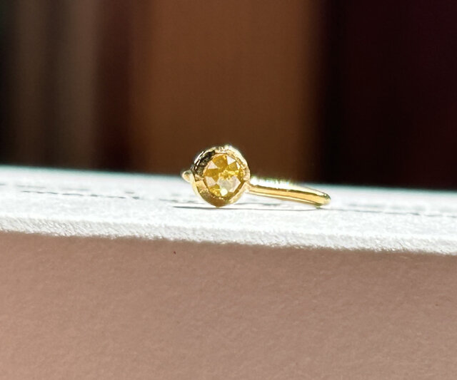 ◇ローズカット天然イエロー・ダイアモンド 純金クリップピアス