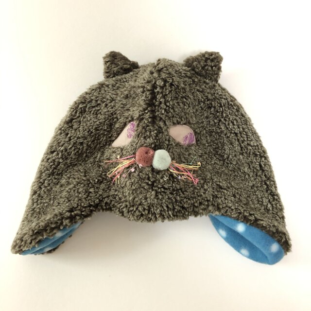 タレ目ねこの耳当て帽の画像1枚目