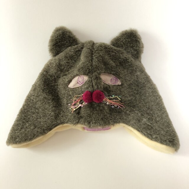 タレ目ねこの耳当て帽の画像1枚目