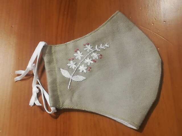 ハンドメイドマスク手刺繍 lavender Sleep mask 🍃 ラベンダー刺繍のアイマスク。 よく眠れ