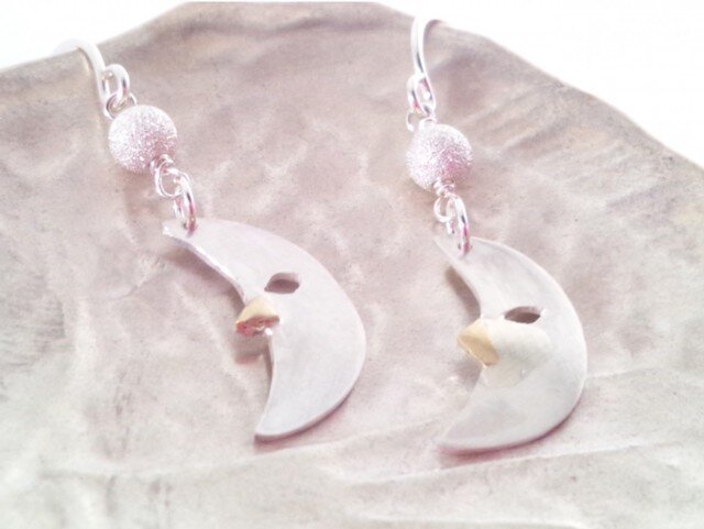Crescent Moon シルバーピアスの画像1枚目