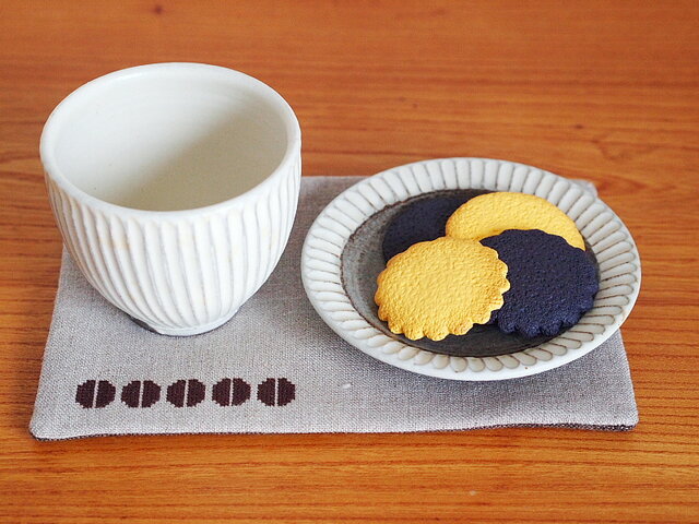 クロスステッチのおやつマット*コーヒー豆bの画像1枚目