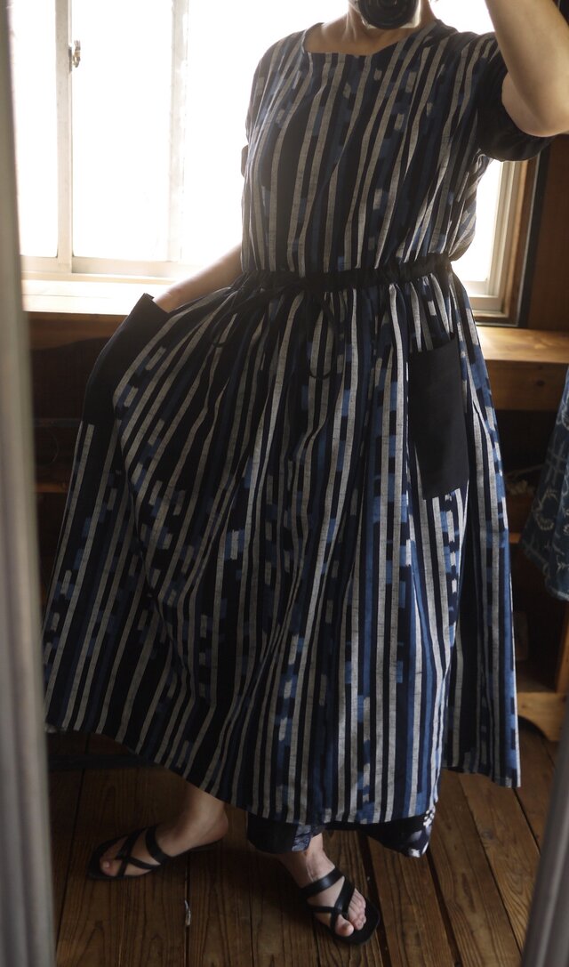 久留米絣反物チェックギャザーワンピースの画像1枚目