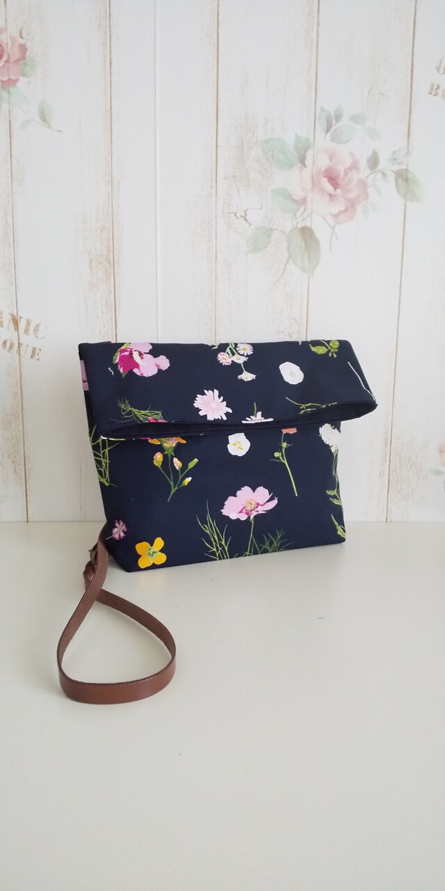 【再販】ART GALLERY FABRICS Petal Picking Dense ショルダーバッグの画像1枚目
