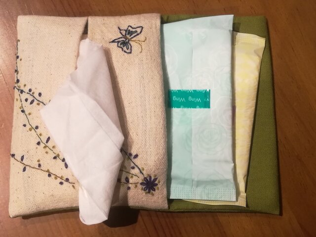 ハンドメイドマスク手刺繍 手刺繍☆マスクケースとティッシュケース | iichi 日々の暮らし