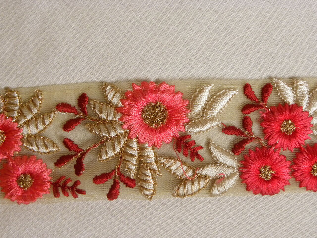 インド製刺繍リボン 7587 | iichi 日々の暮らしを心地よくする