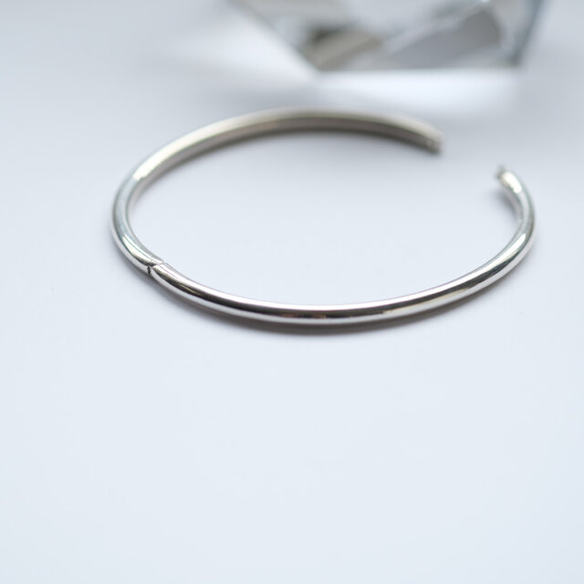 VINTAGE ヴィンテージ シルバー925 甲丸トライバルデザインバングル VINTAGE ヴィンテージ シルバー925 甲丸トライバルデザイン