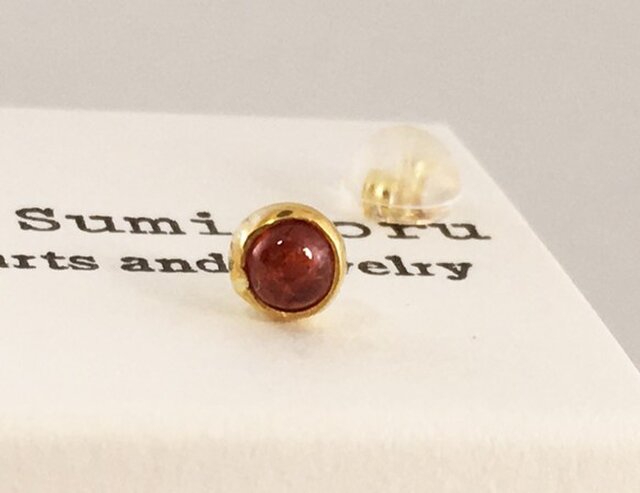 K24 Pure Gold+Red Spinel Stud◆K24純金のワインレッドスピネルスタッドピアス 片方のみの画像1枚目
