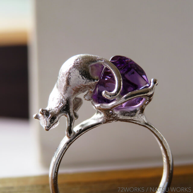 アメシストと猫 リング * Amethyst & Cat Ringの画像1枚目