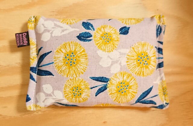 ポケットティッシュケース お花 | iichi 日々の暮らしを心地よくする