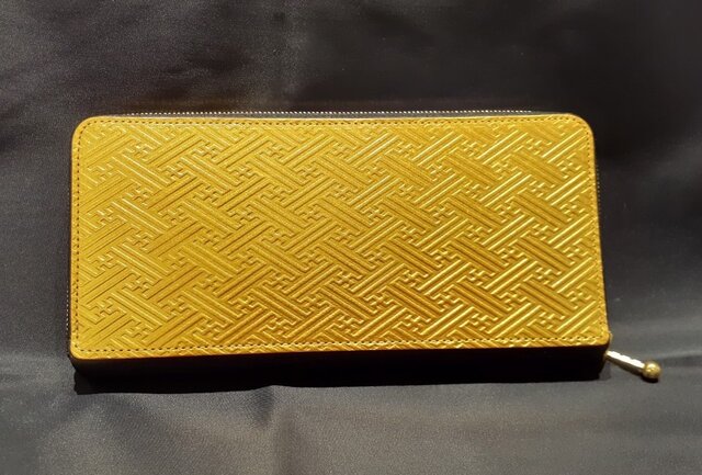 ヒランヤ アキュムレーター お守り ゴールド 金色 金運開運・お守り・純金箔革製・薄型ラウンド財布ゴールド（金龍