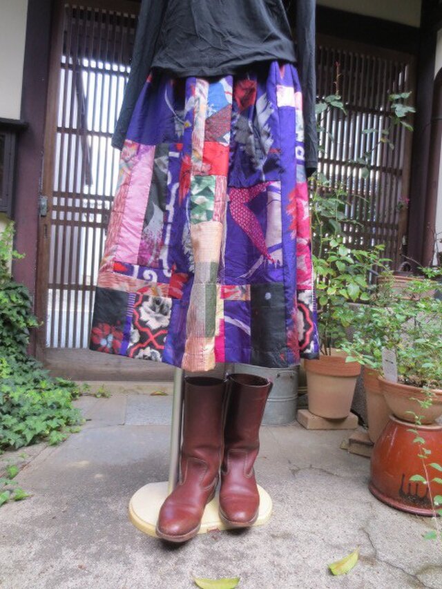 銘仙リメイク☆ピンクやパープル♪カラフル模様で76㎝丈スカート