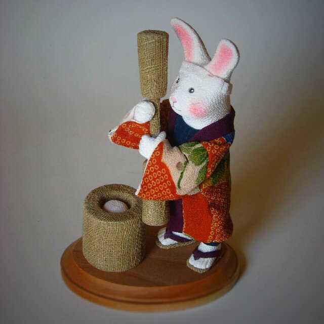 縮緬福兎 餅つき その三の画像1枚目