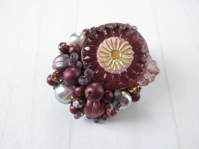 Brooch チェコガラスボタン 葉っぱ(K0936)の画像1枚目