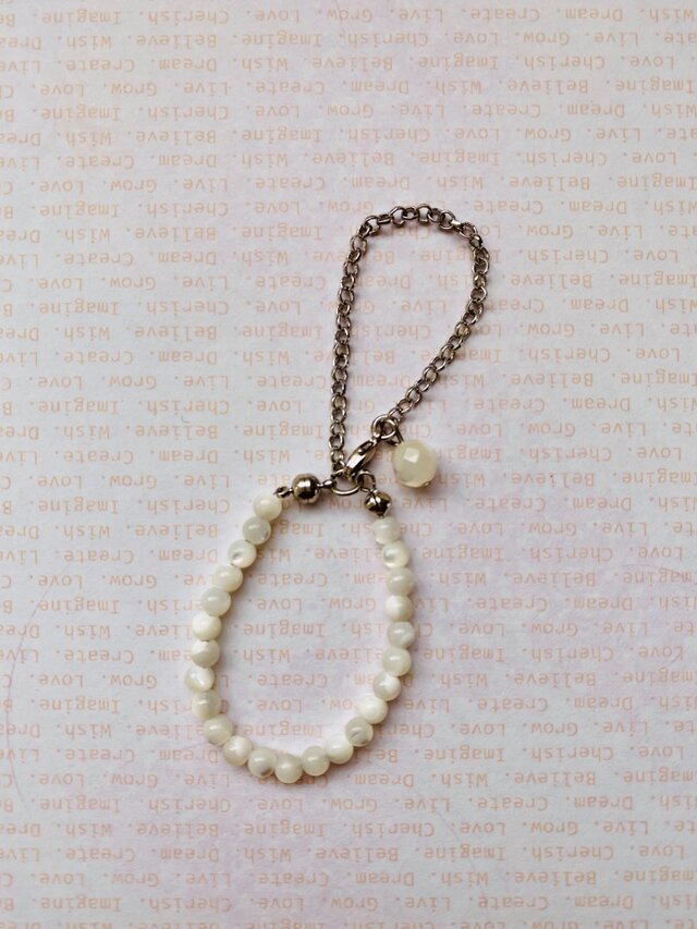 マスクレストチャーム（マザーオブパール）