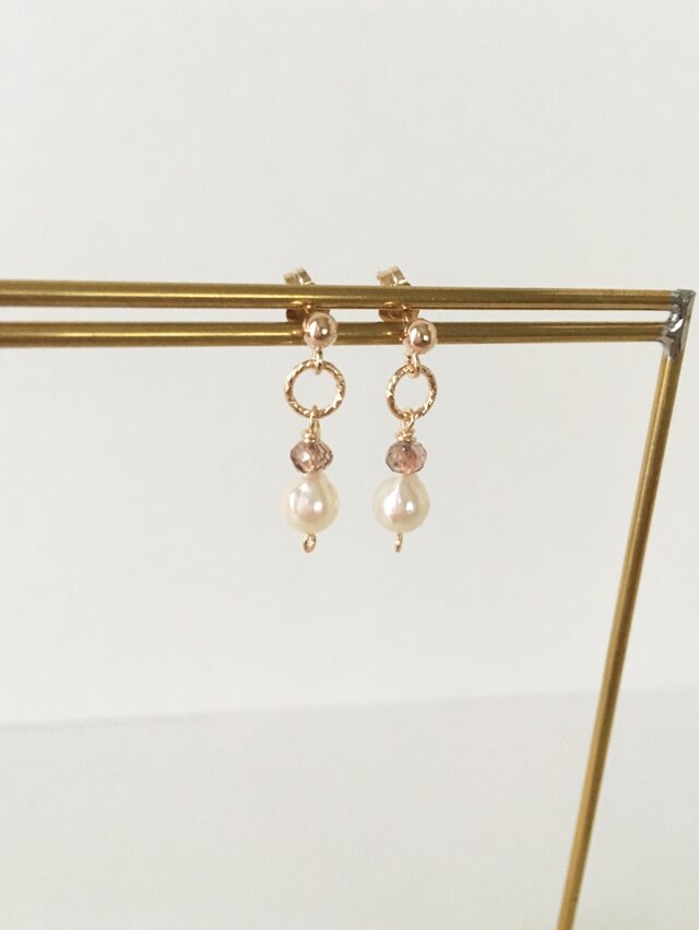 ＊展示品＊アコヤパールとアンダリュサイトのスタッドピアス☆14kgf