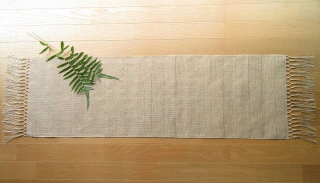 【受注制作】生成りの麻の手織りテーブルセンター 二段結びの画像1枚目
