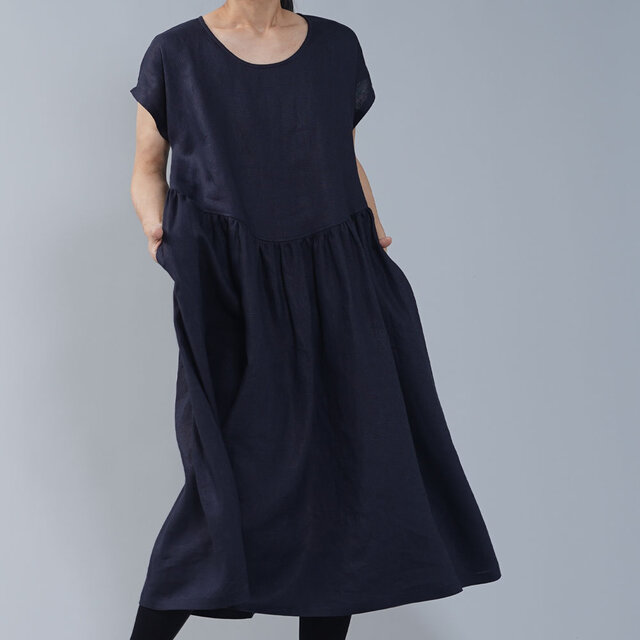 【wafu】中厚リネン Uネック ギャザーワンピース 重ね着で使いやすいワンピース/ネイビー a018b-neb2の画像1枚目