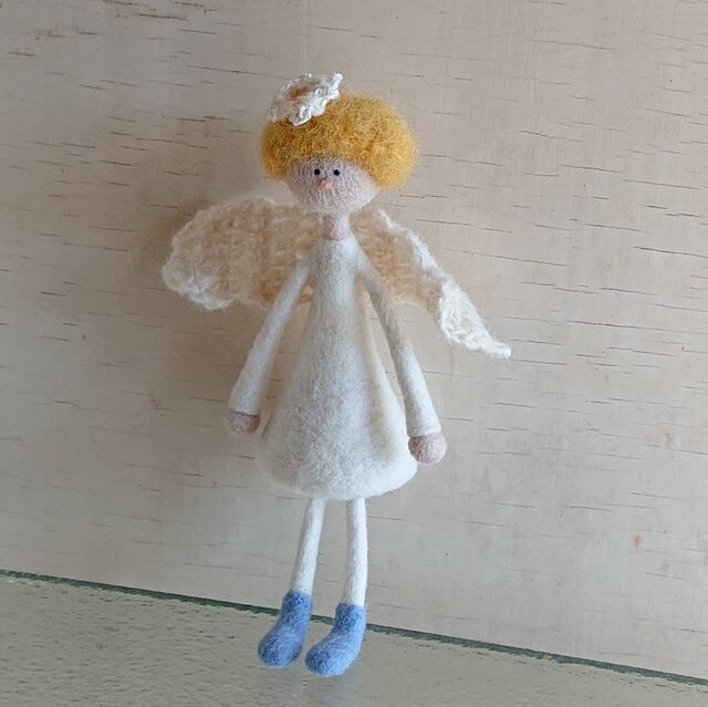 【ちゅわん様専用】天使のストラップの画像1枚目