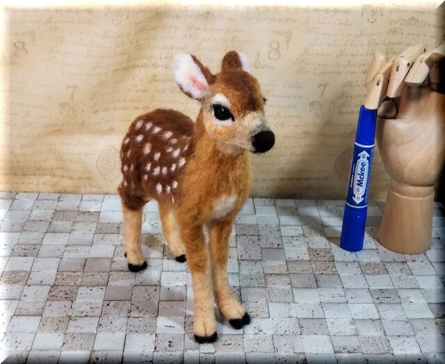 羊毛フェルト 鹿 子鹿ちゃん シカ バンビ 動物フィギュア