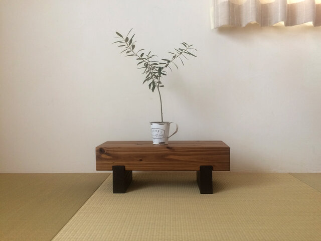 どっしり木製飾り台☆花台☆絵画☆壺 | iichi 日々の暮らしを