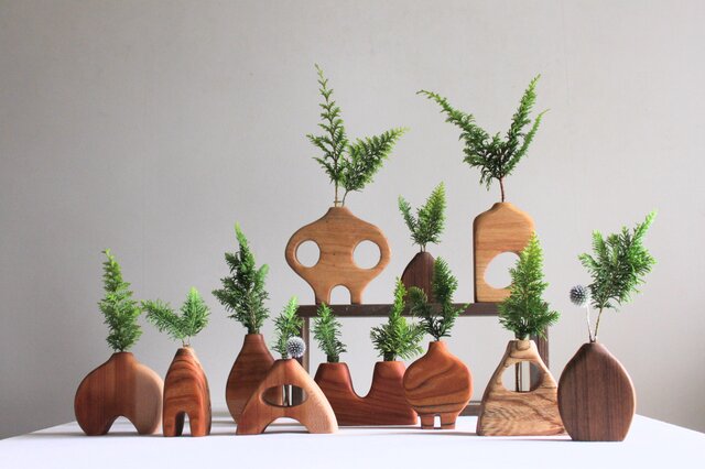 木の花瓶【欅】 | iichi 日々の暮らしを心地よくするハンドメイドや