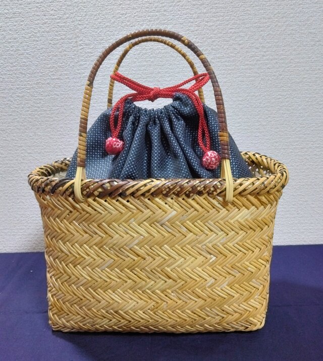籐の籠  A23