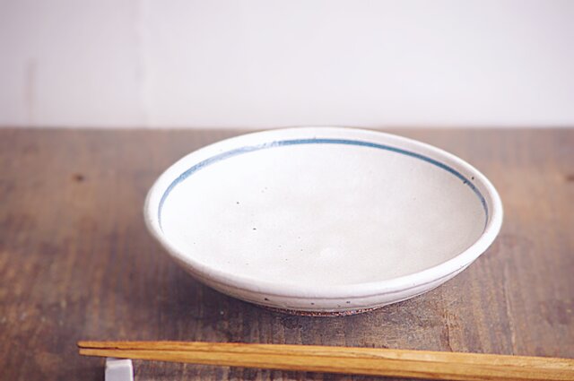 ブルーライン 深皿 | iichi 日々の暮らしを心地よくするハンドメイドや
