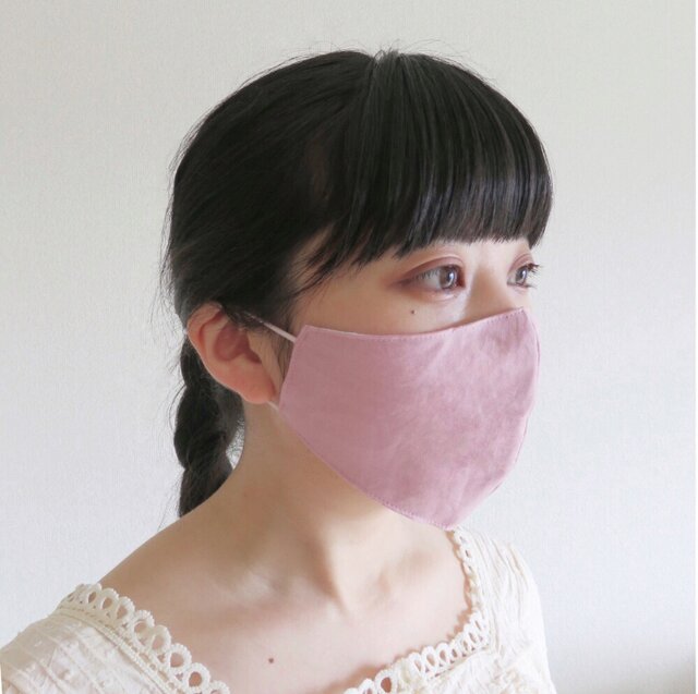 グレープカラーの秋マスクの画像1枚目