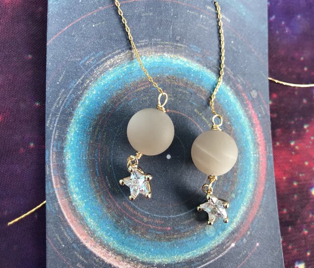 金星とニース|ピアスの画像1枚目