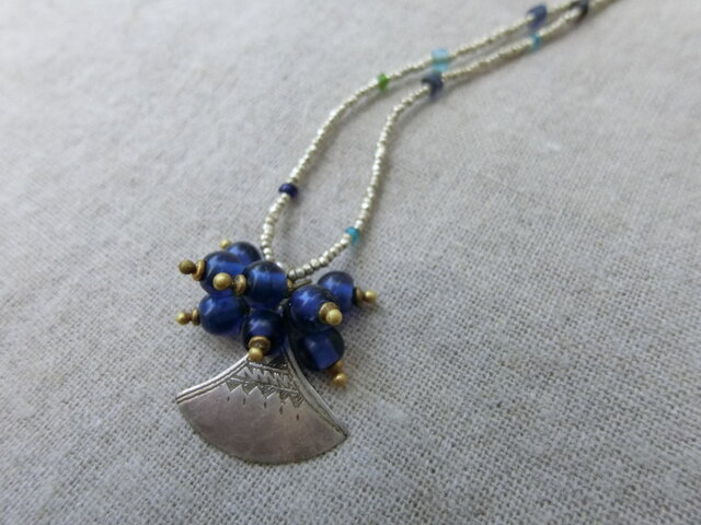 あちこちのトライバルなネックレス＠トゥアレグ族のチャームと