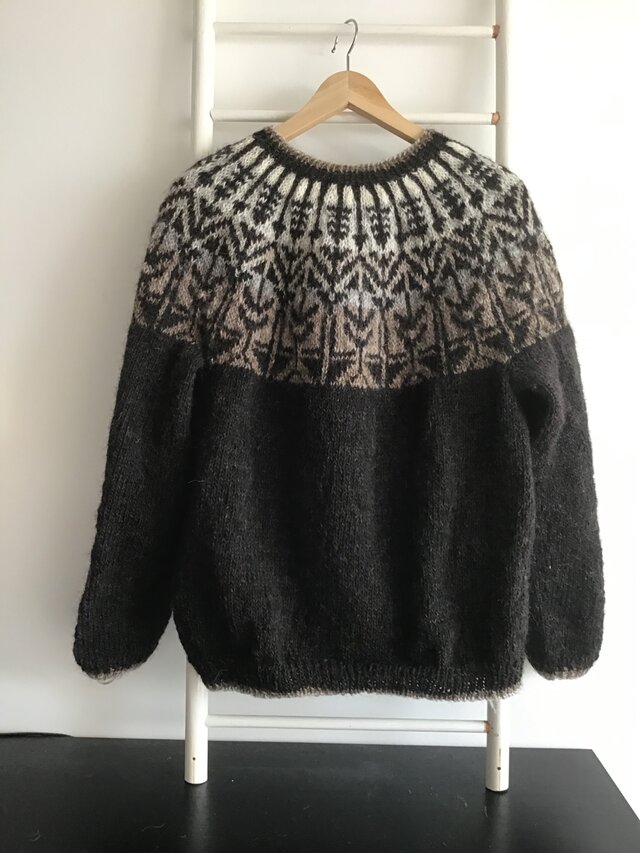 アイスランドロピ 手編みセーター グラデーションの画像1枚目