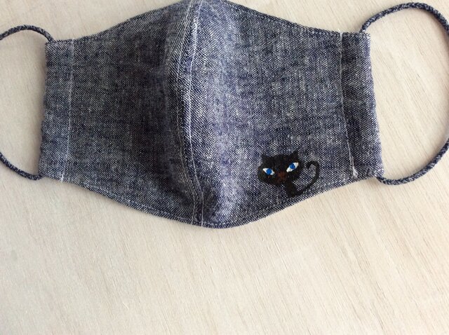 再出品 選べるお色!リネンとwガーゼの大人普通サイズマスク 黒猫の画像1枚目