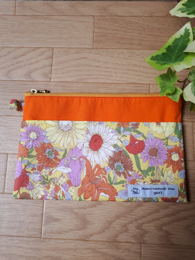 ペタンコ　マルチポーチ