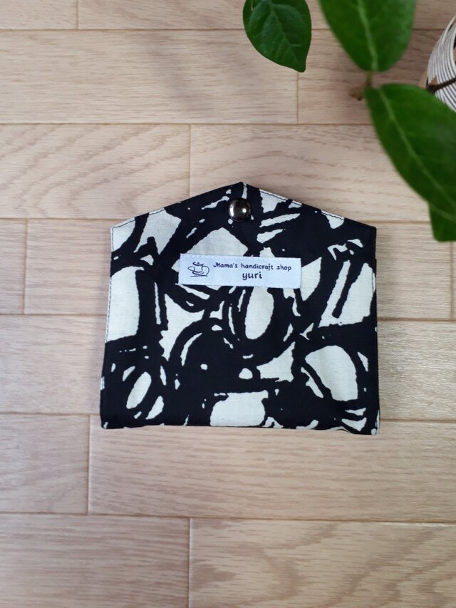 マグネットボタン付き　マスクケース