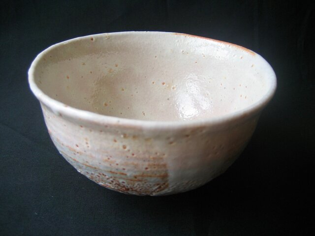 志野 練込中鉢 | iichi 日々の暮らしを心地よくするハンドメイドや