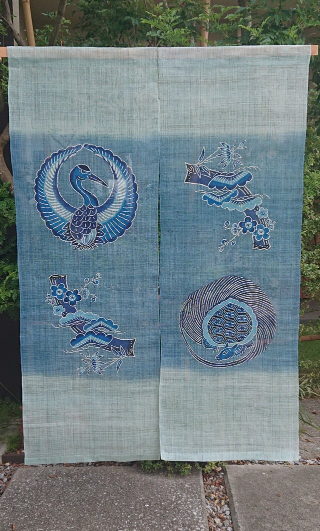 琉球びんがた 松竹梅 丸鶴丸亀の暖簾の画像1枚目