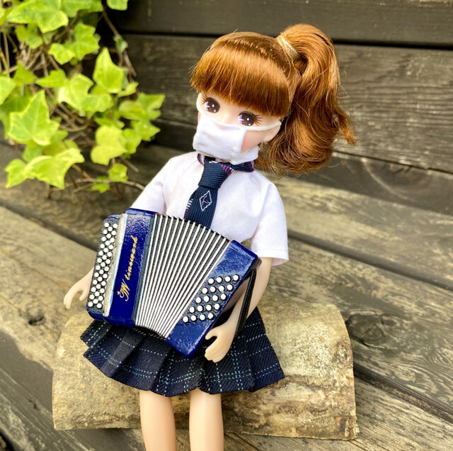 カスタムオーダー】青いアコーディオンのマグネット | iichi