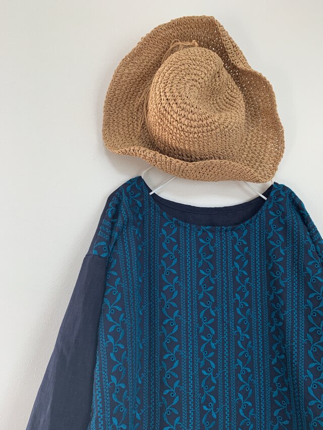 刺繍リネンプルオーバーの画像1枚目