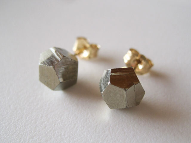 パイライトの原石ピアス/Pyrite/Spain 14kgfの画像1枚目