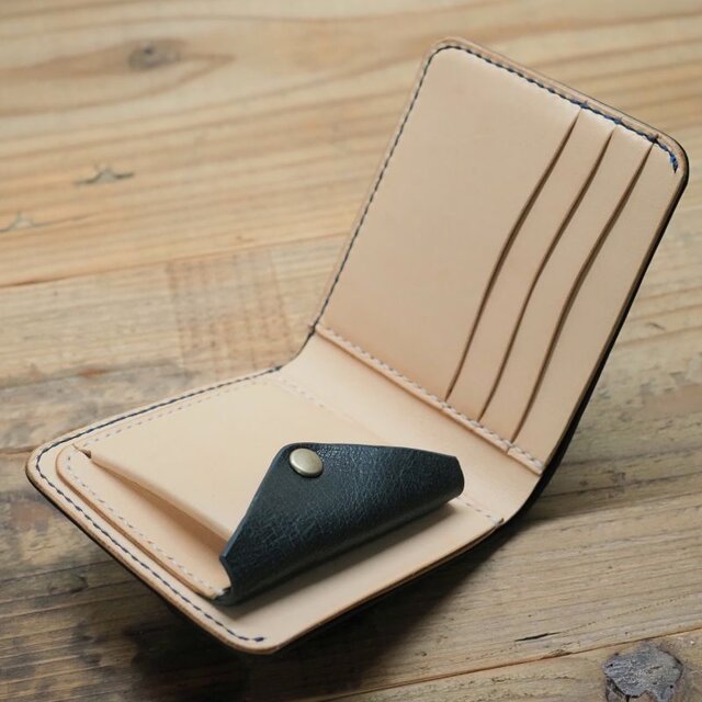 【限定】基本の二つ折り財布の画像1枚目