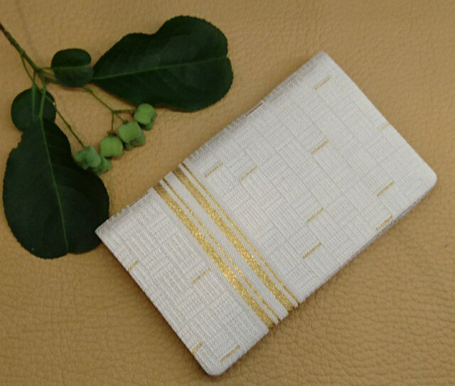 絹織物西陣織名刺 カード入れ 白地 縦線金糸 中地黒 Iichi ハンドメイド クラフト作品 手仕事品の通販